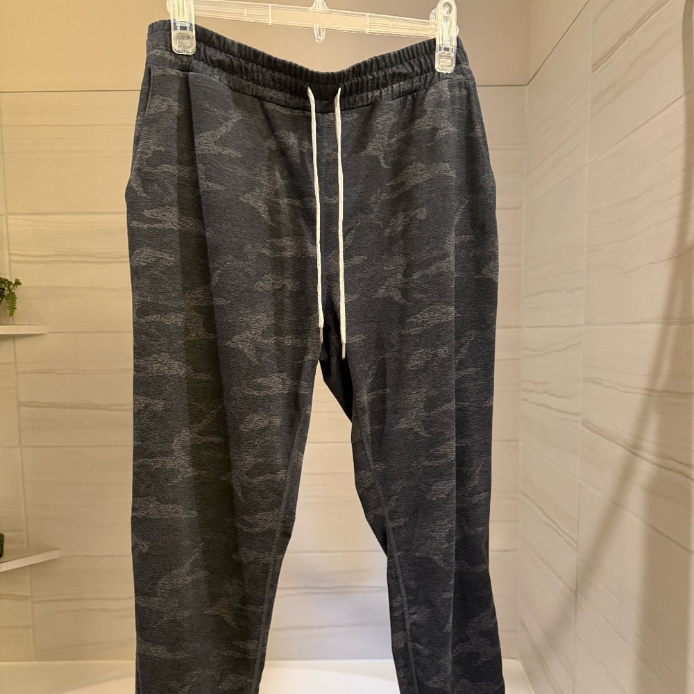 Vuori Performance Jogger - Camo - Medium